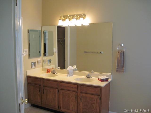 Tysons Forest - Residential Lease