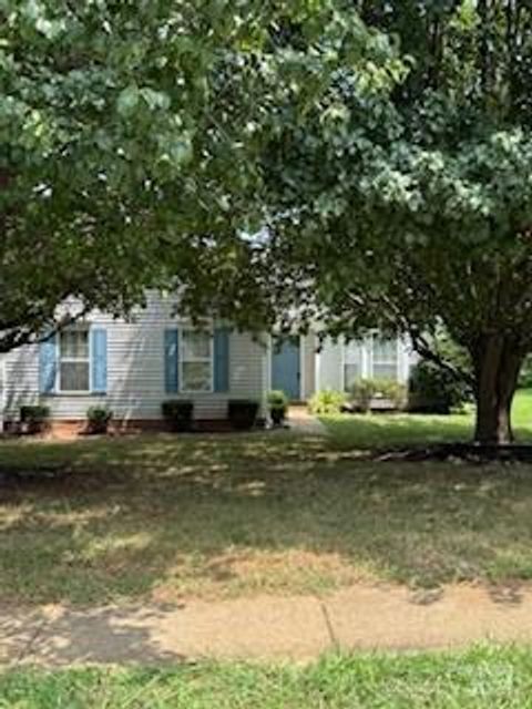 7932 Sir Barton Court 93 Charlotte NC 28215