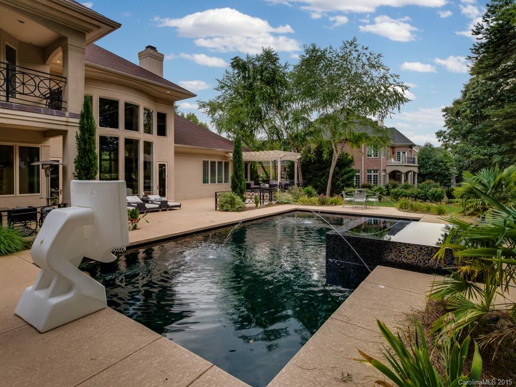 The Peninsula - Residential