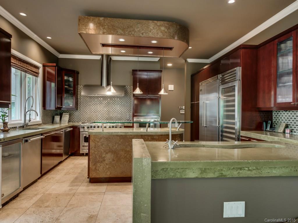 The Peninsula - Residential