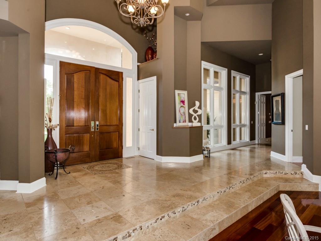 The Peninsula - Residential