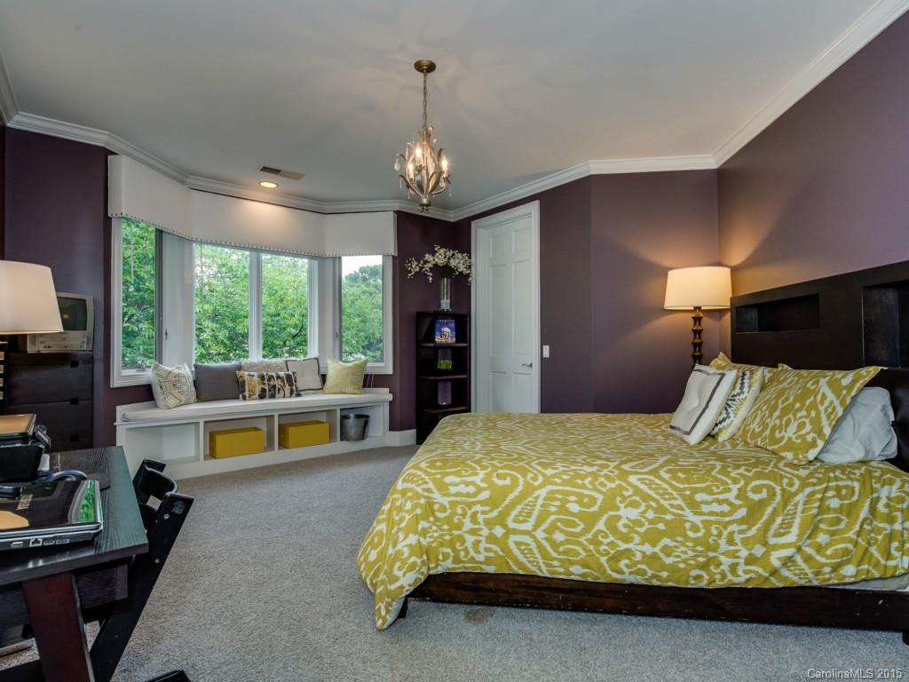 The Peninsula - Residential