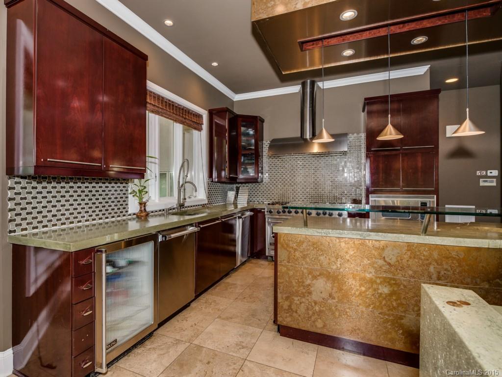 The Peninsula - Residential