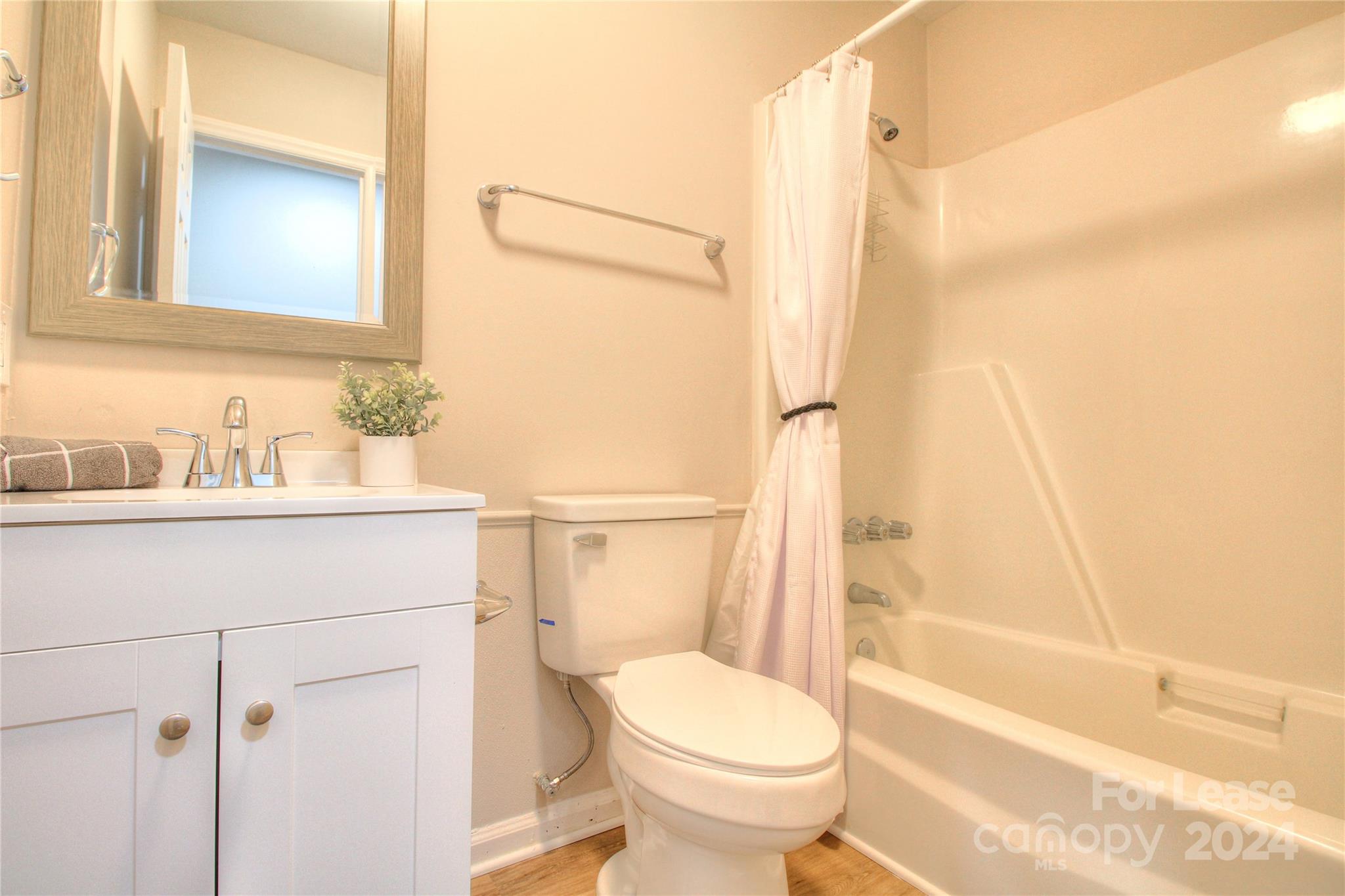 Hillcrest - Residential Lease