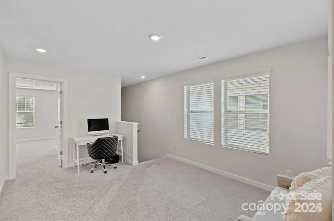 Stoneybrook Station - Residential Lease