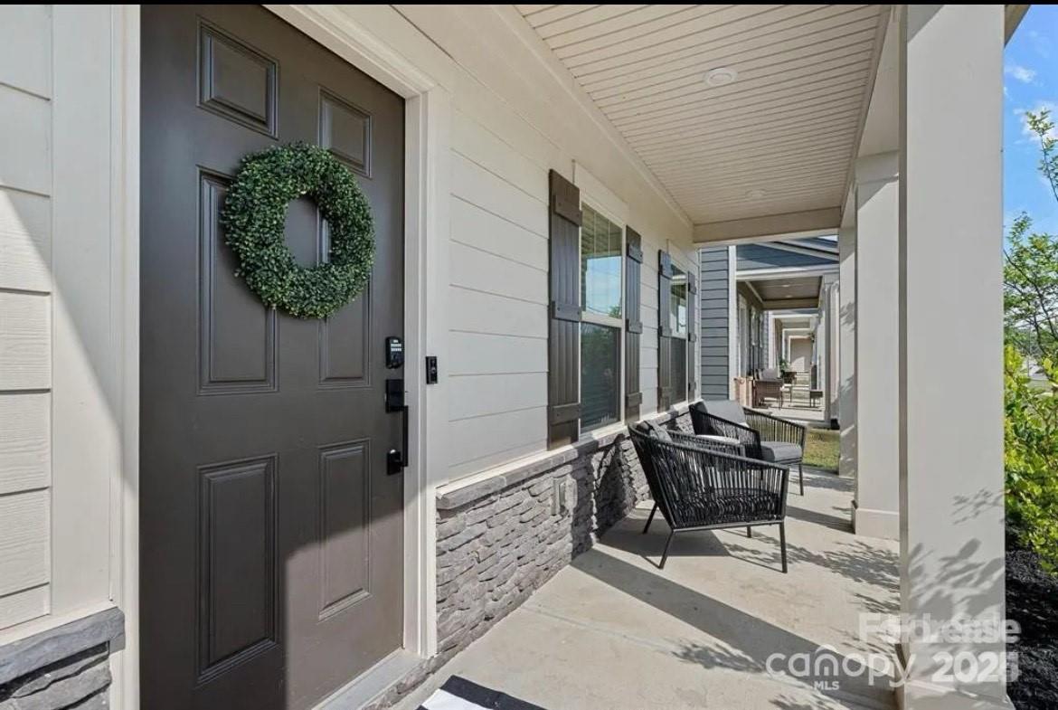 Stoneybrook Station - Residential Lease