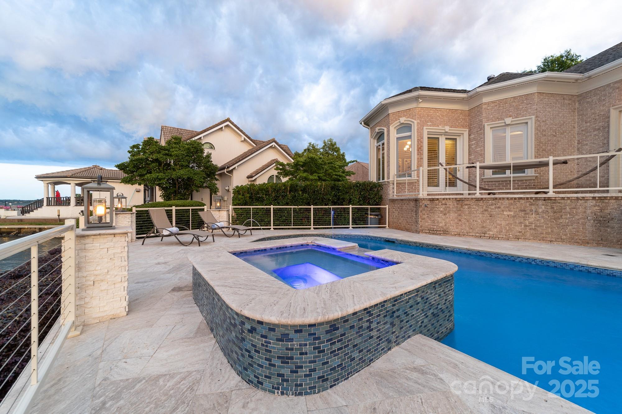 Governors Island - Residential