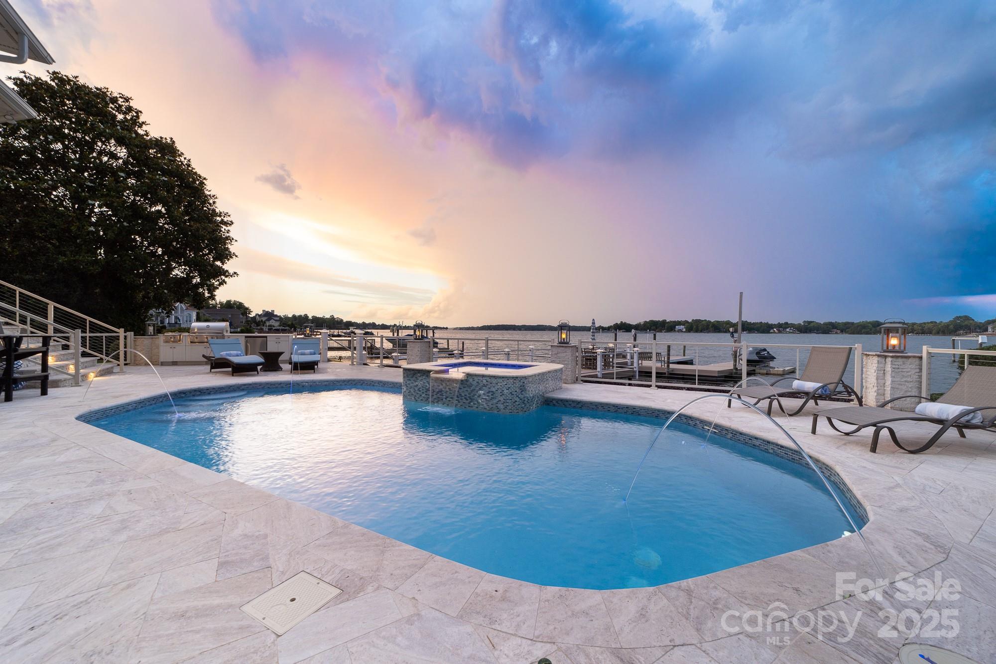 Governors Island - Residential