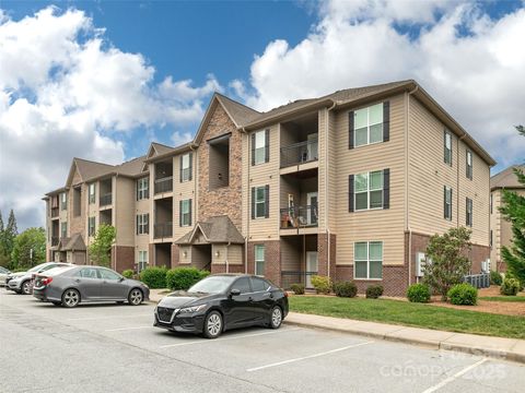 91 Brickton Village Circle 206 Fletcher NC 28732