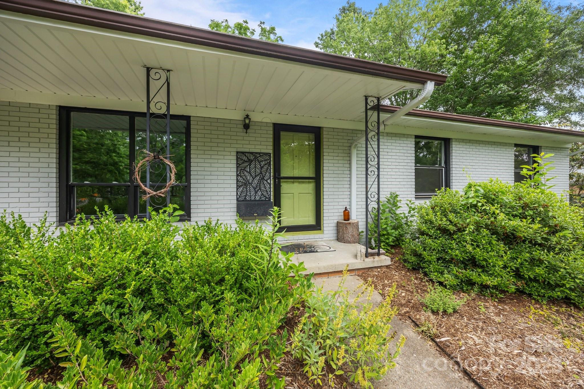 20 Summit Drive