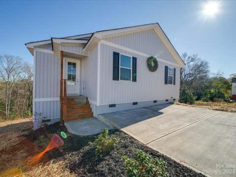 Photo for 102 Snyder Court NE