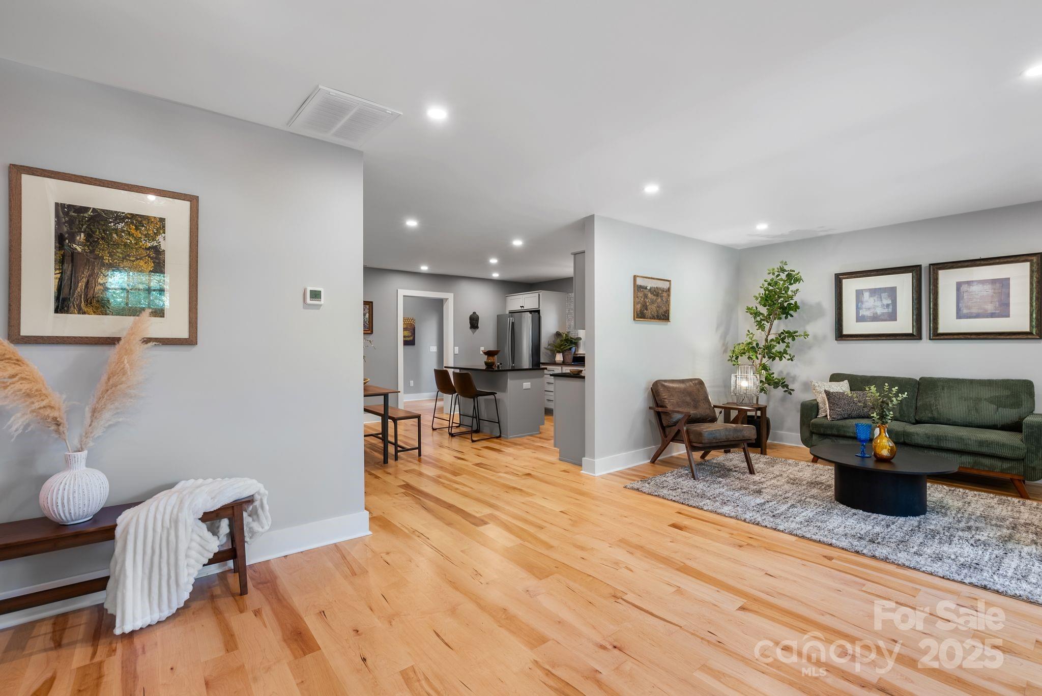 11 Upland Road