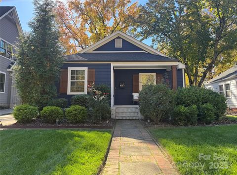 Photo of 1020 E 35th Street, Charlotte, NC 28205 (MLS # 4318919)