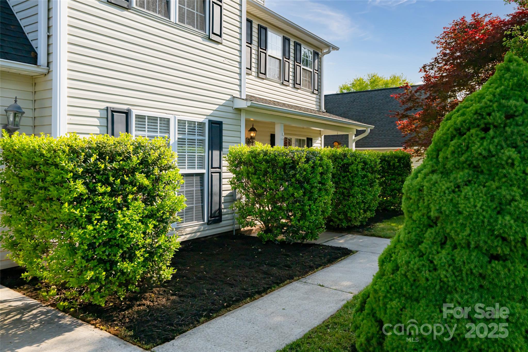 153 Rolling Meadow Road