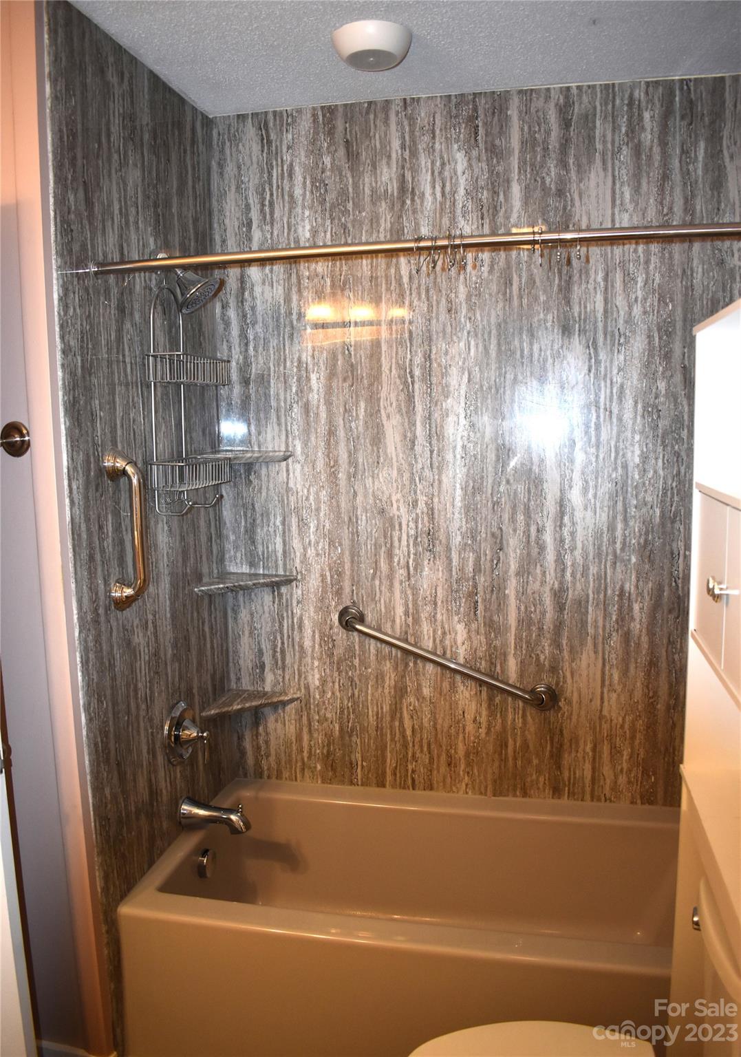 Willow Run - Residential