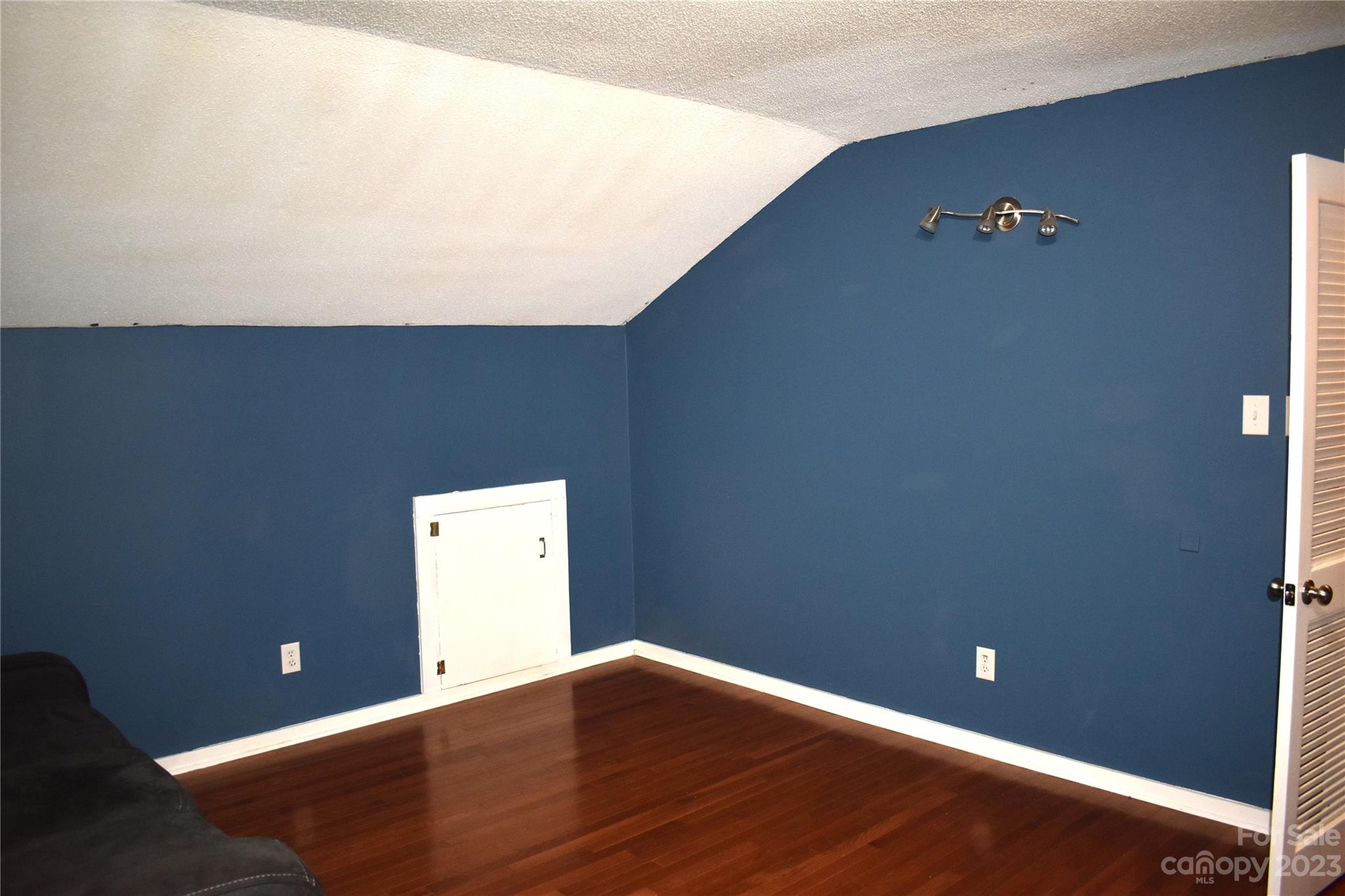 Willow Run - Residential