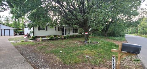 5612 Henderson Circle Charlotte NC 28269