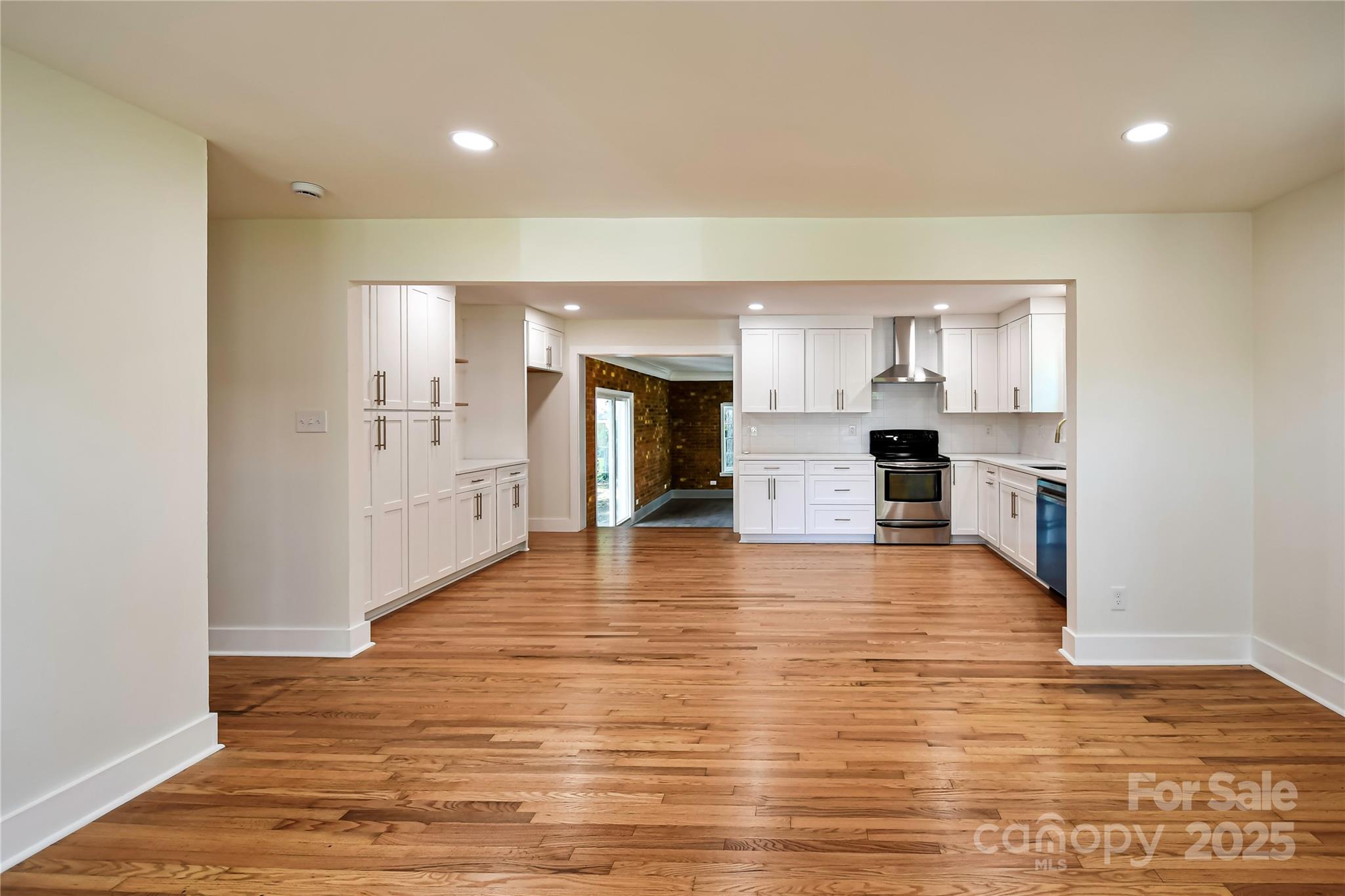 1513 Greenview Place