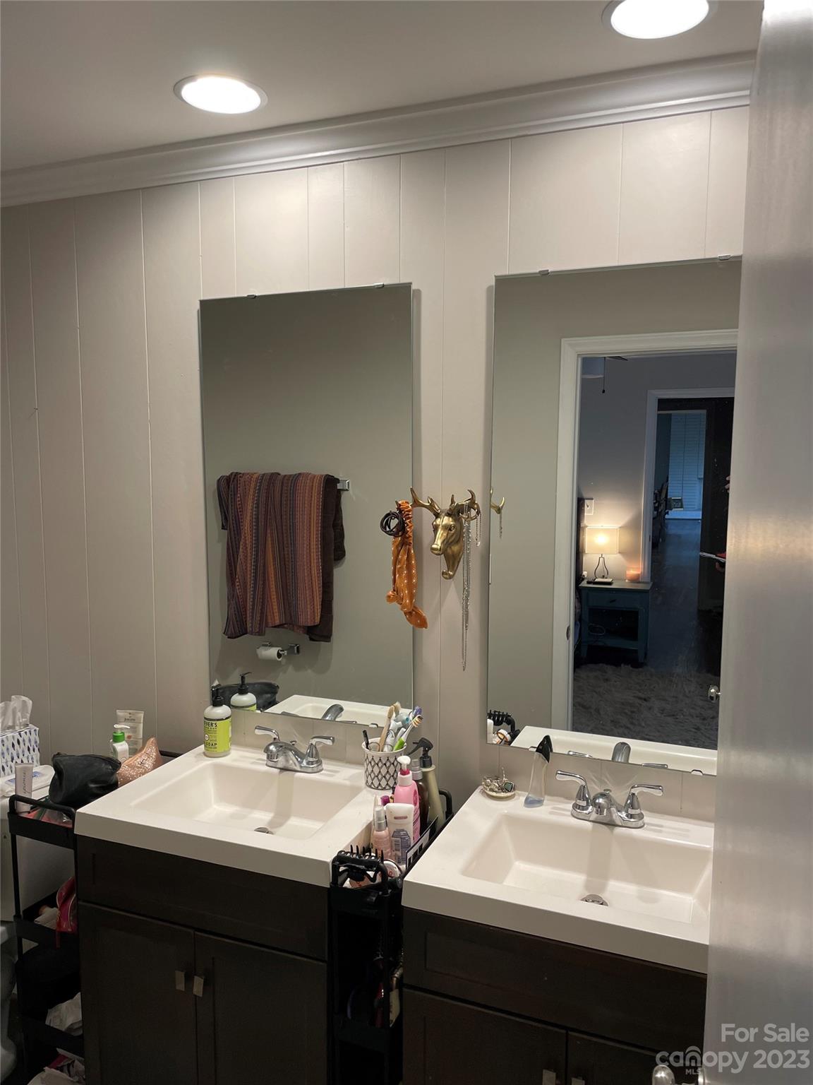 Hickory Grove - Residential