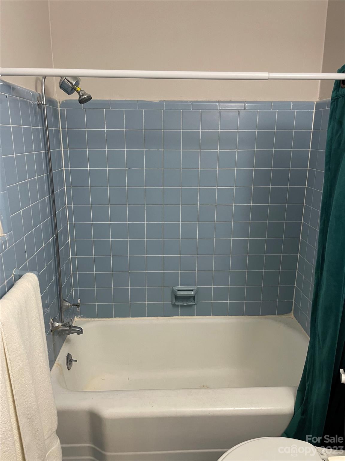 Hickory Grove - Residential