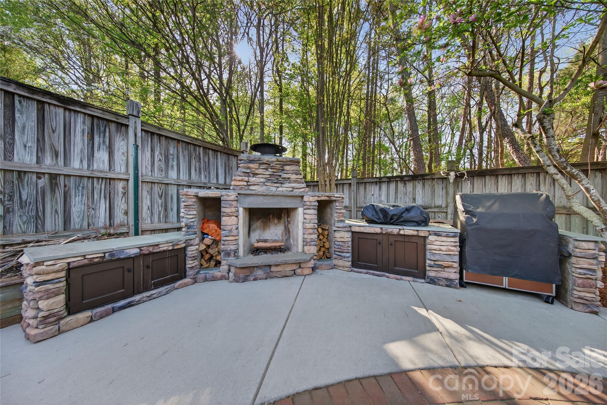 Lakes At Raintree - Residential