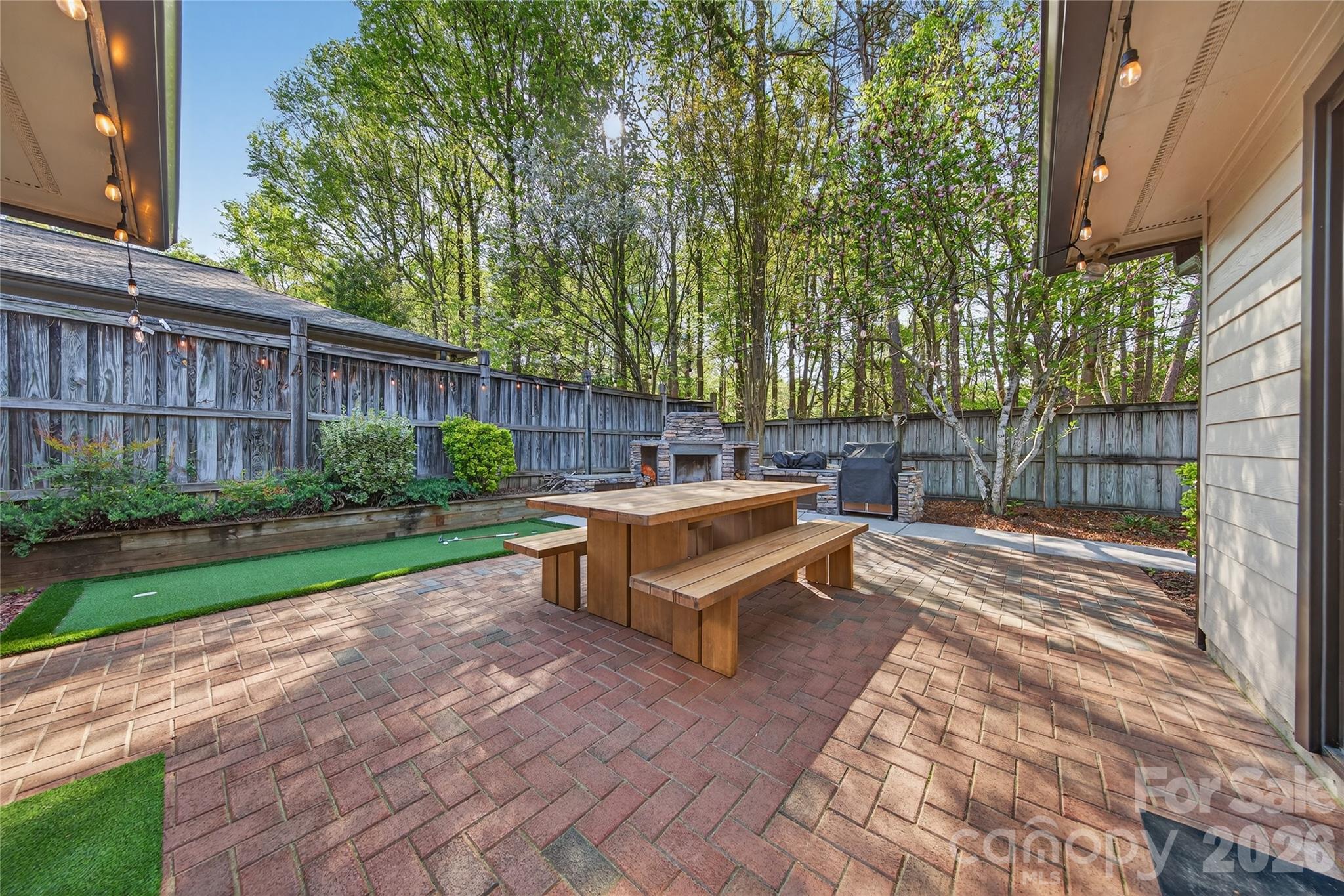 Lakes At Raintree - Residential