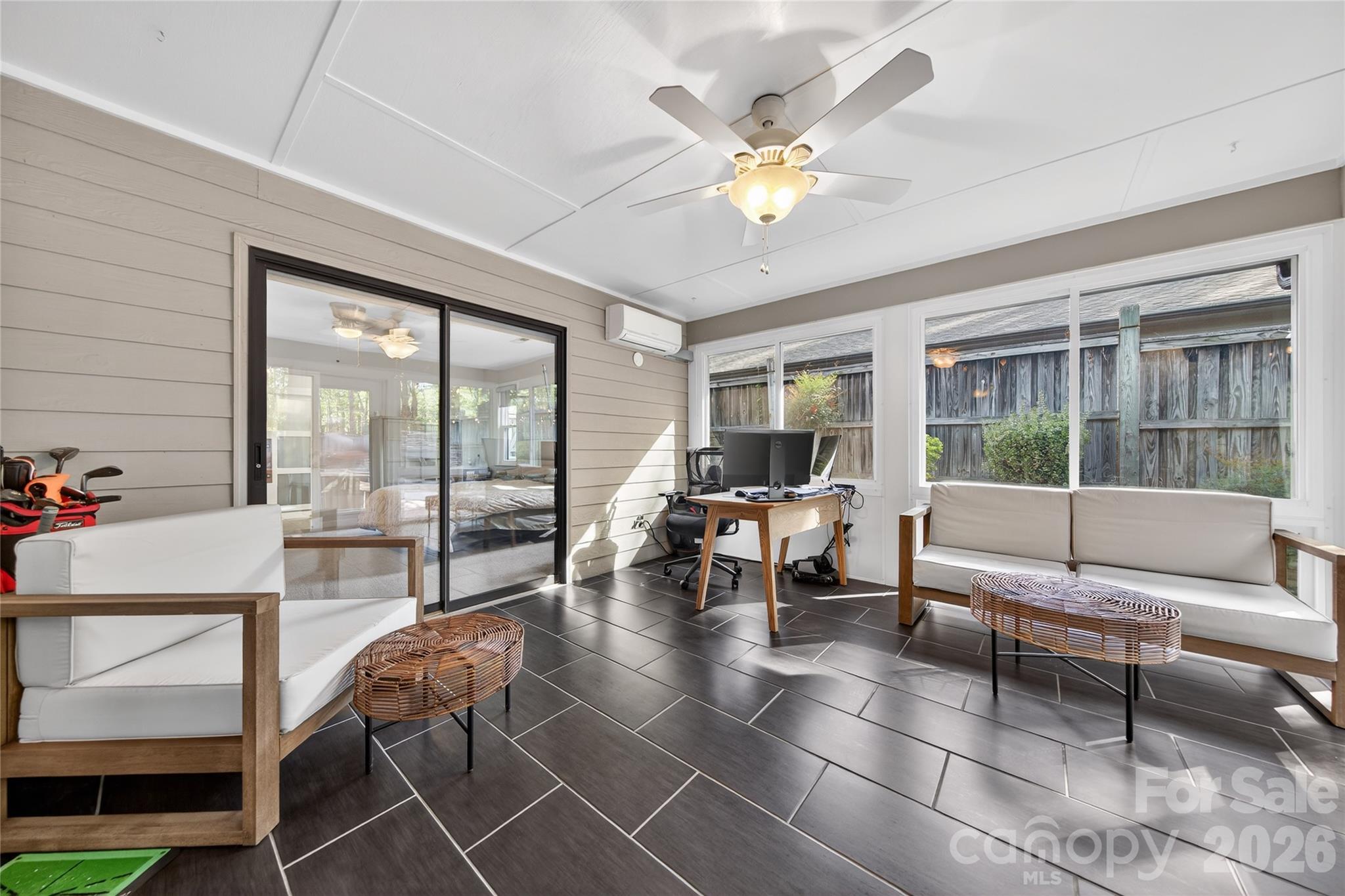 Lakes At Raintree - Residential