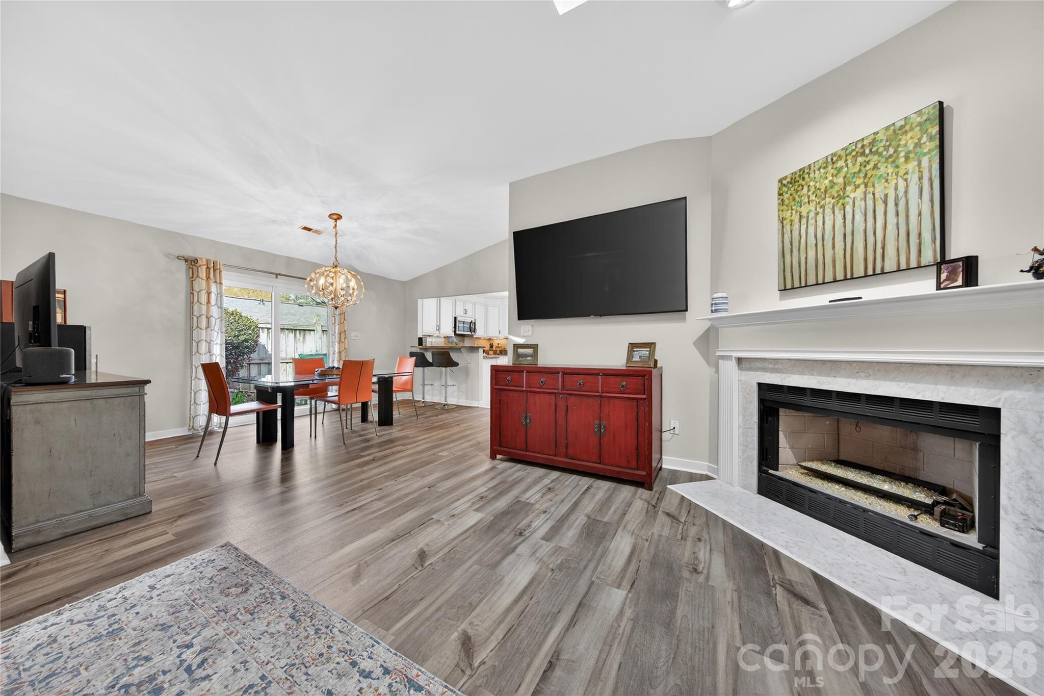 Lakes At Raintree - Residential