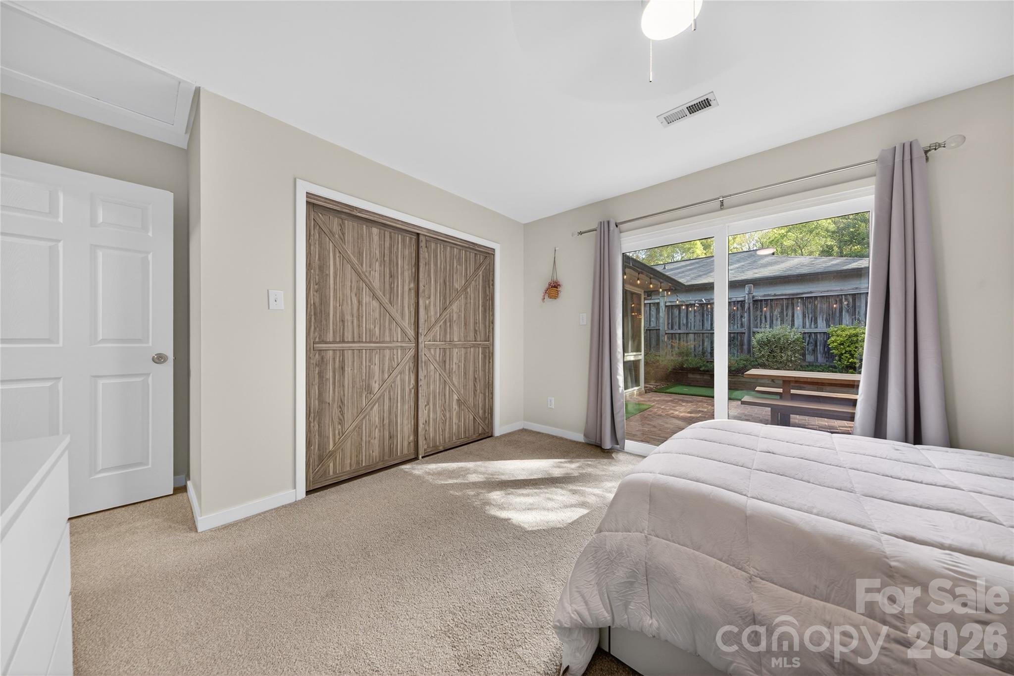 Lakes At Raintree - Residential