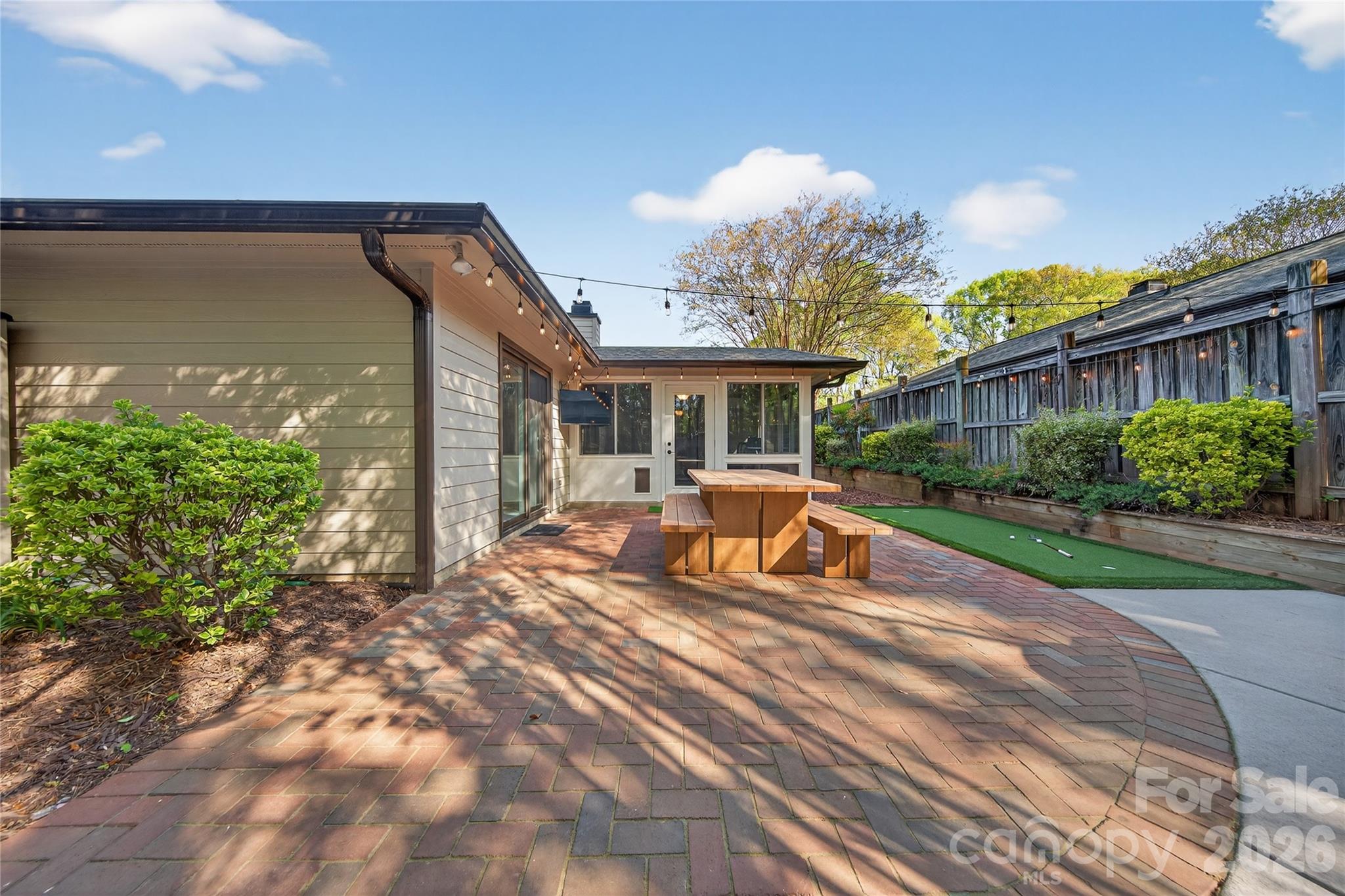 Lakes At Raintree - Residential