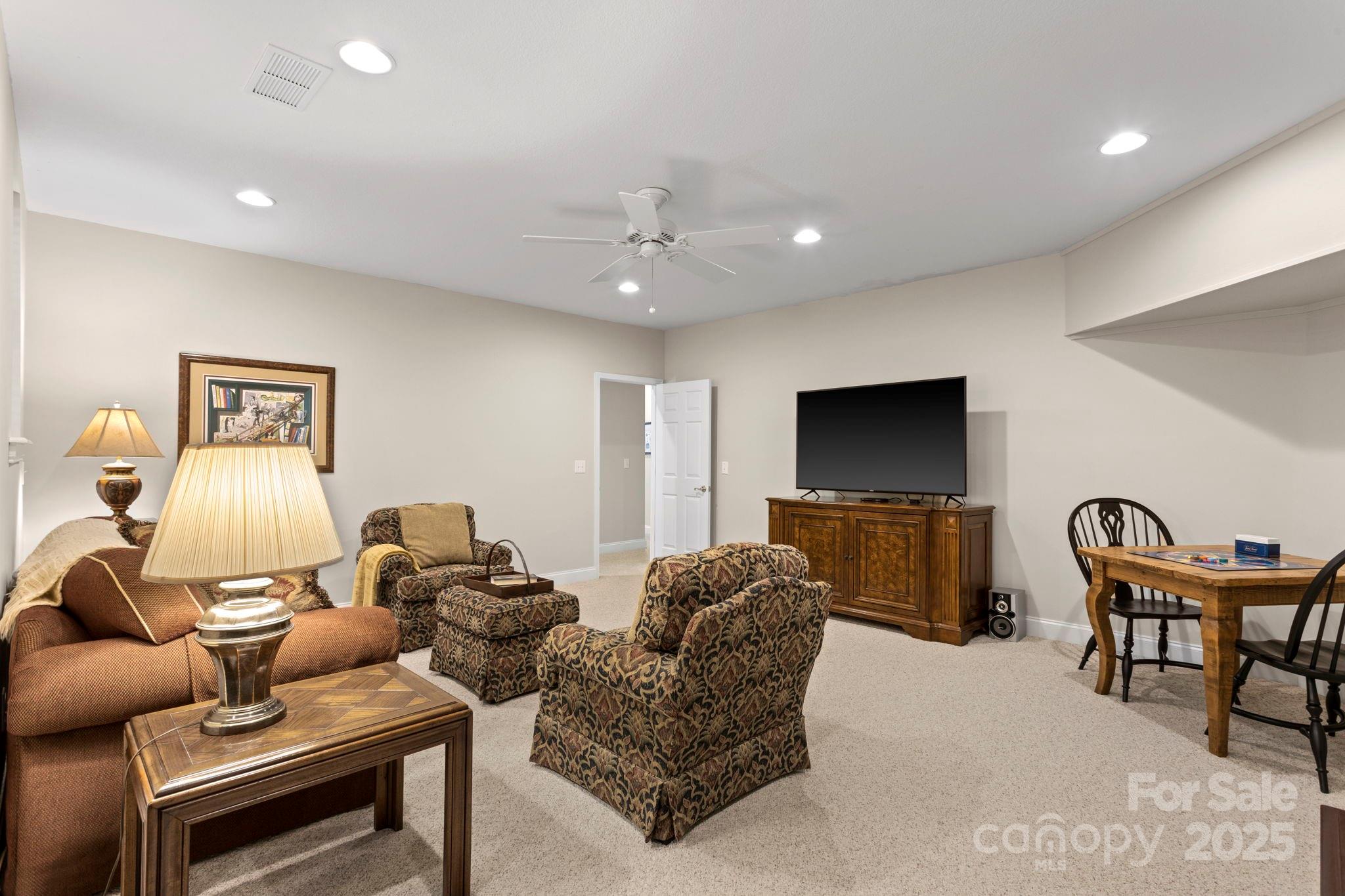 Carriage Park - Residential