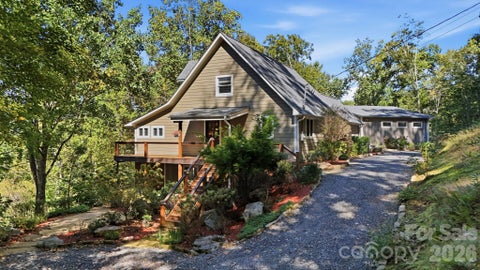 Photo of 2711 Rabbit Hop Road, Spruce Pine, NC 28777 (MLS # 4427088)