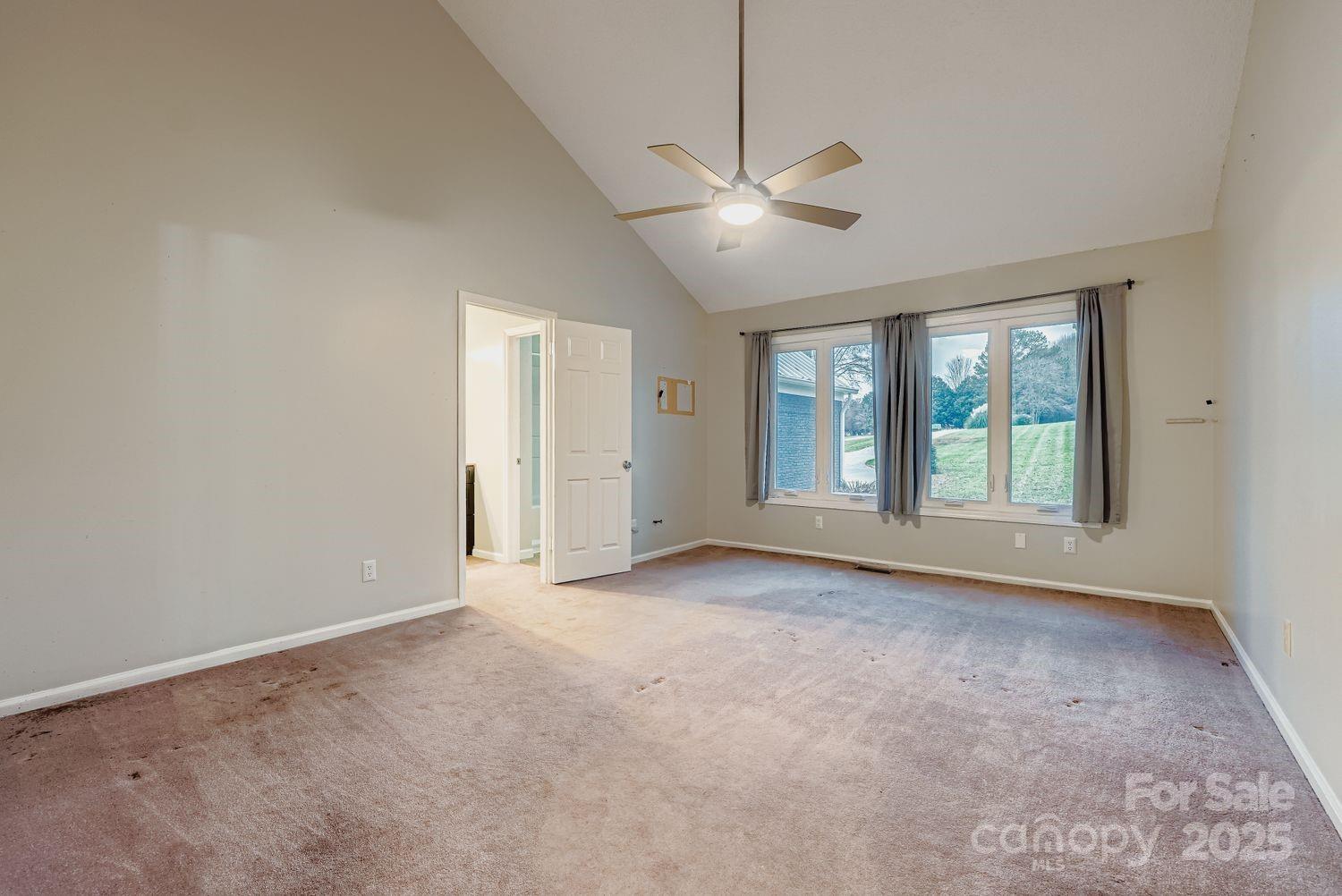 Queens Cove - Residential