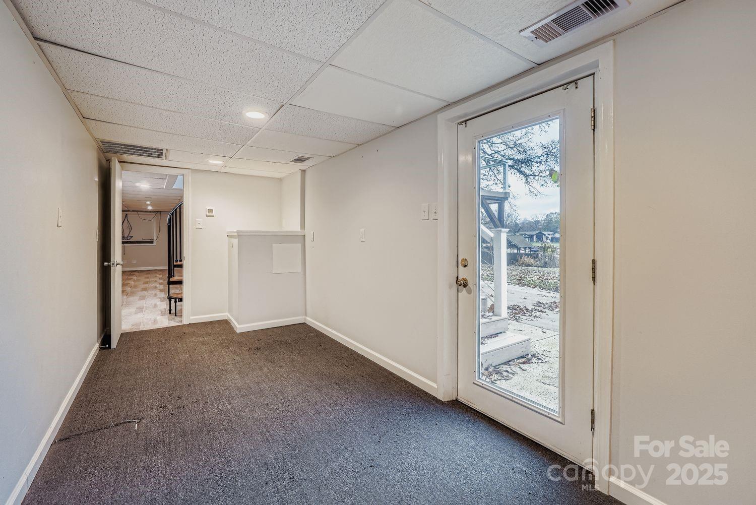 Queens Cove - Residential