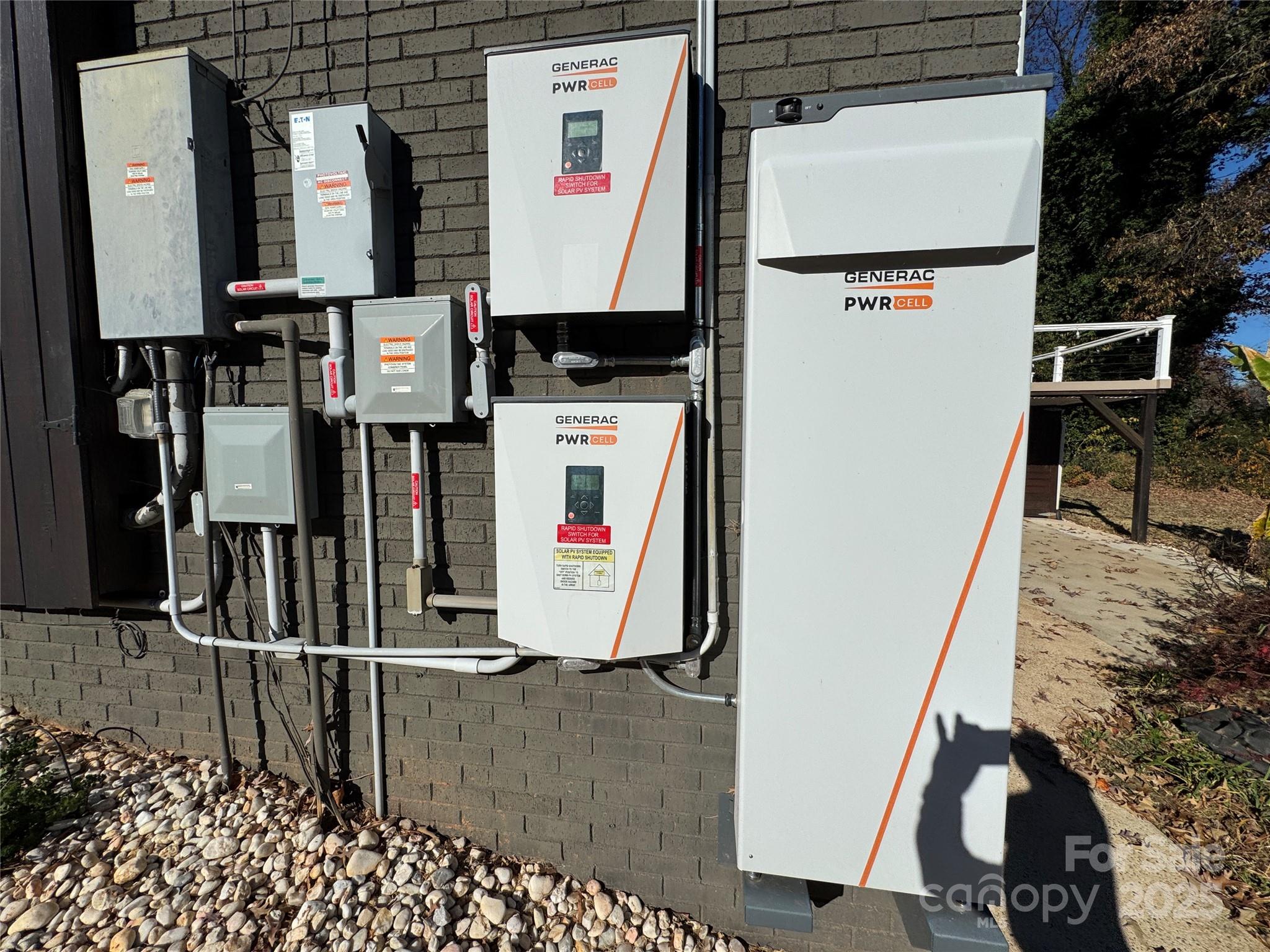 Queens Cove - Residential