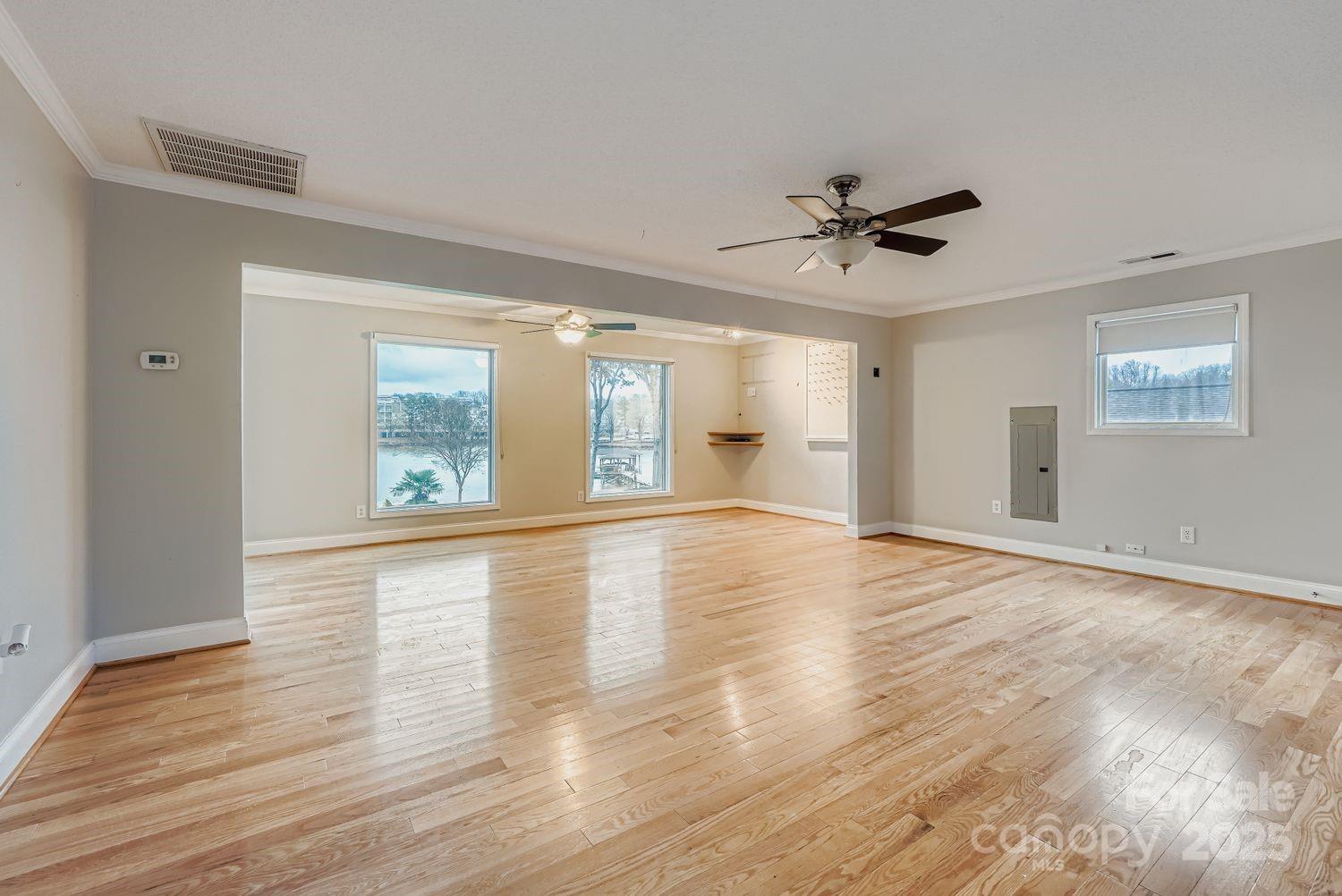 Queens Cove - Residential