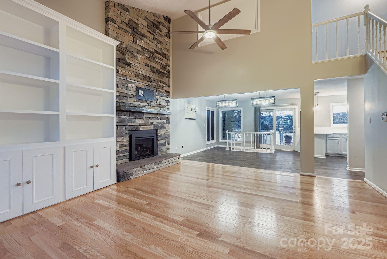 Queens Cove - Residential