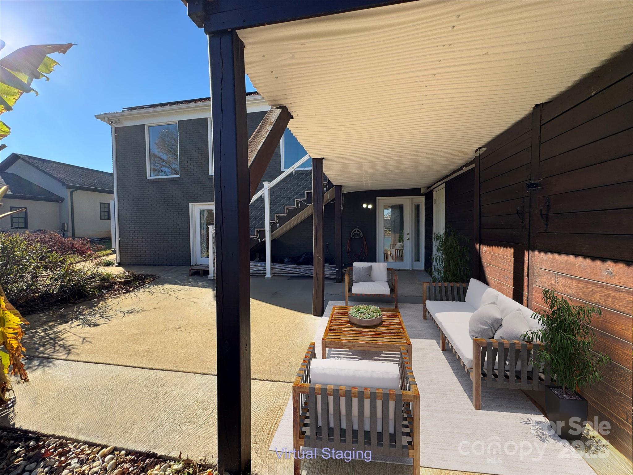 Queens Cove - Residential