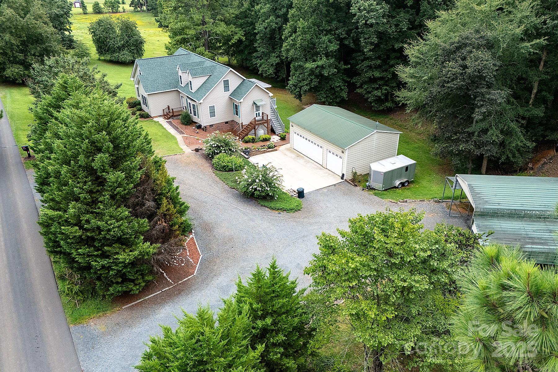 366 Lakehurst Farm Road