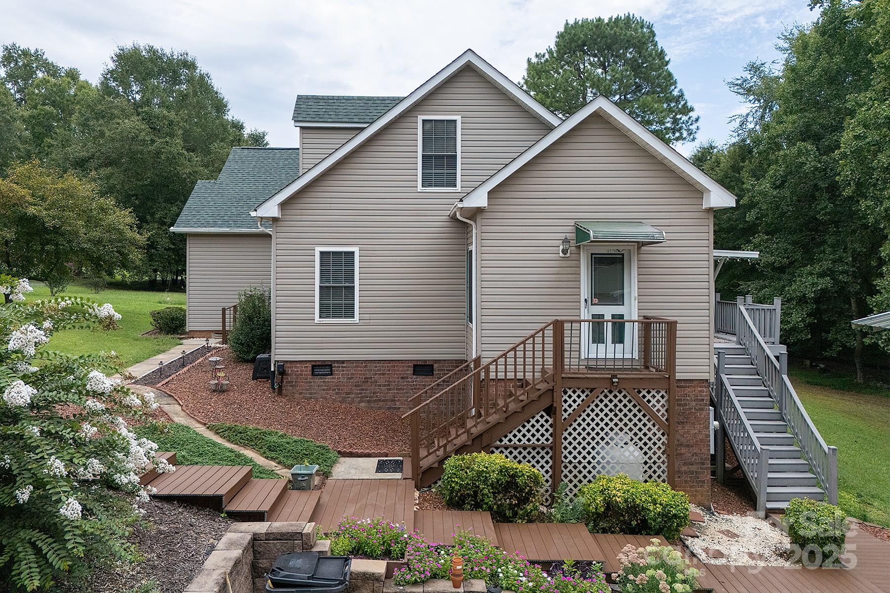366 Lakehurst Farm Road