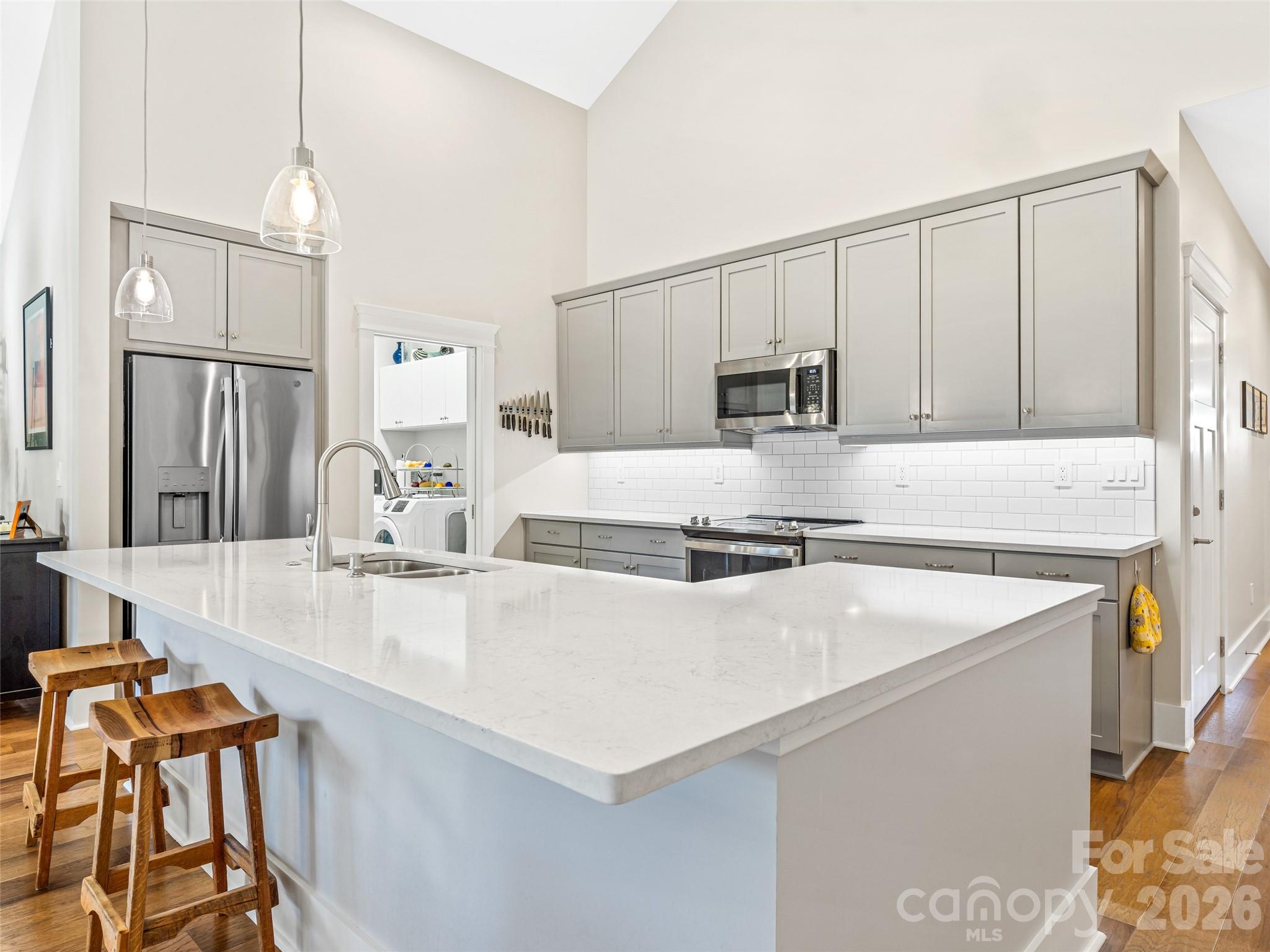 Cummings Cove - Residential