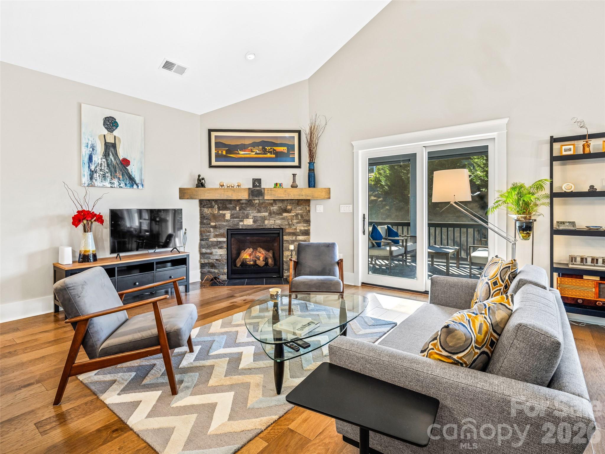 Cummings Cove - Residential