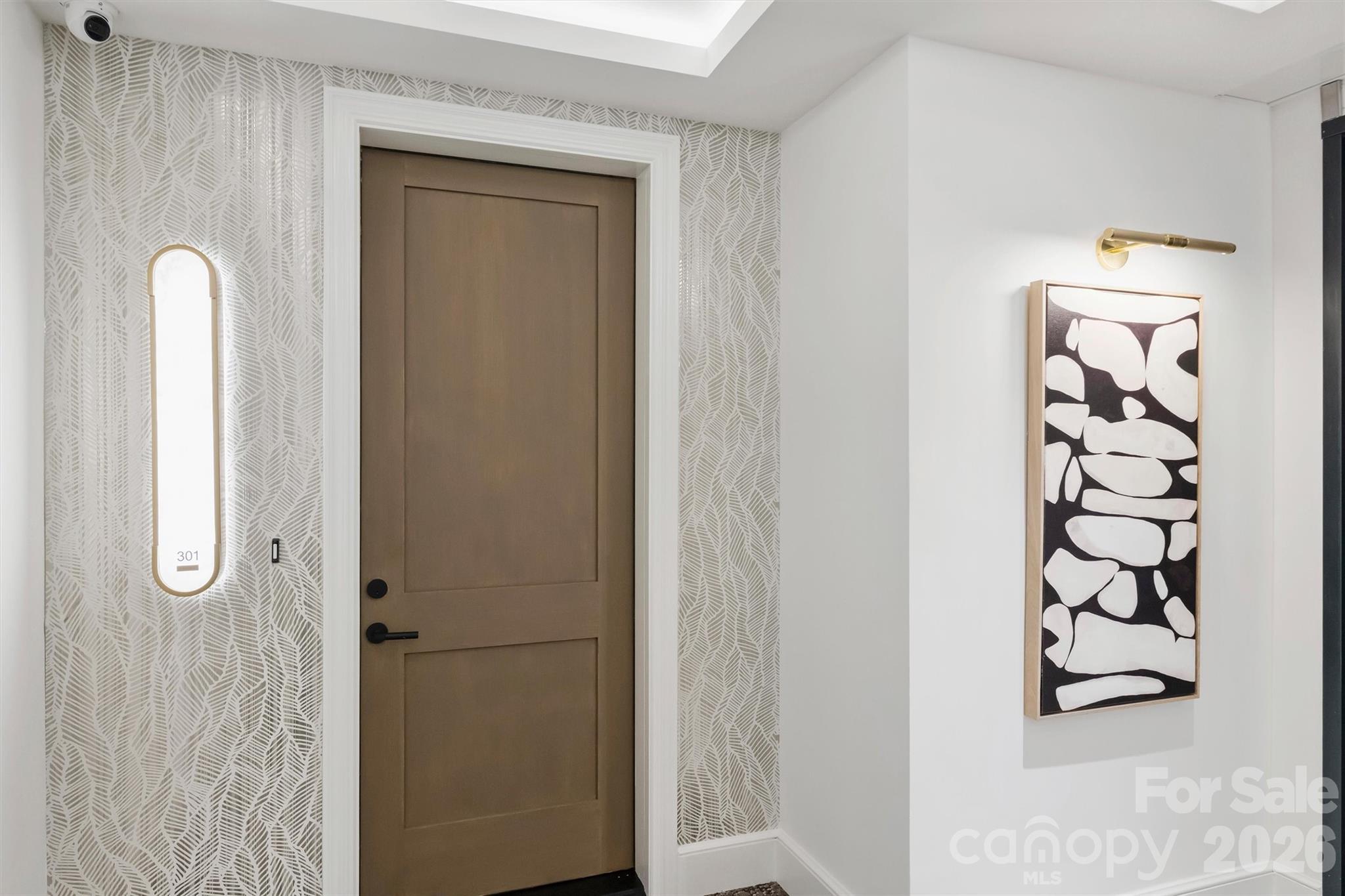 409 Queens Road 301