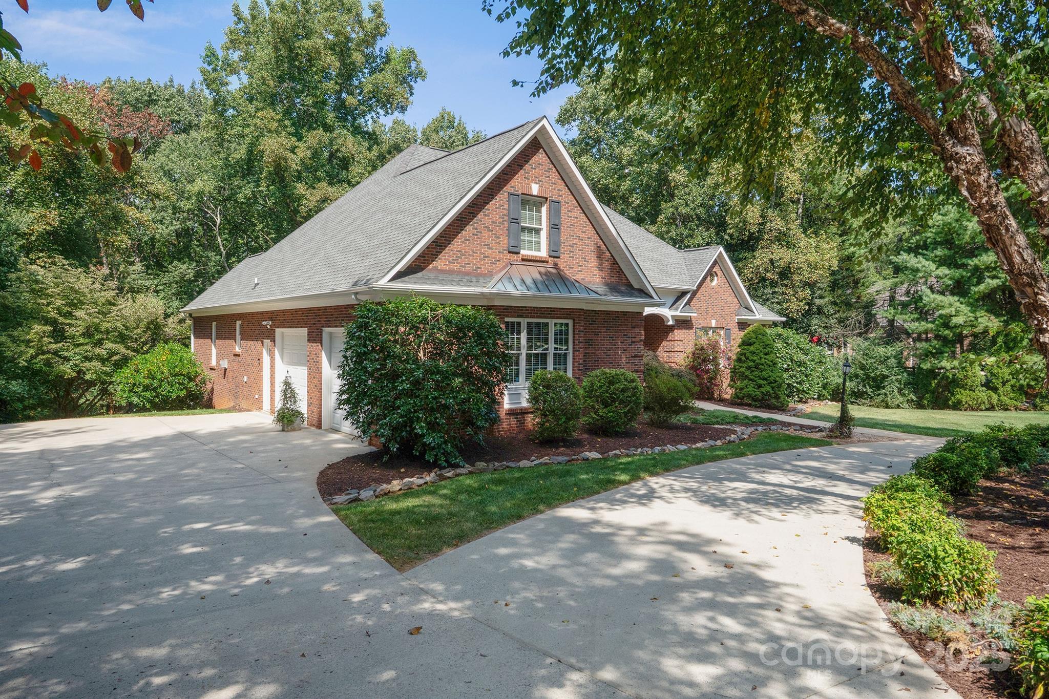 Glenn Ridge - Residential