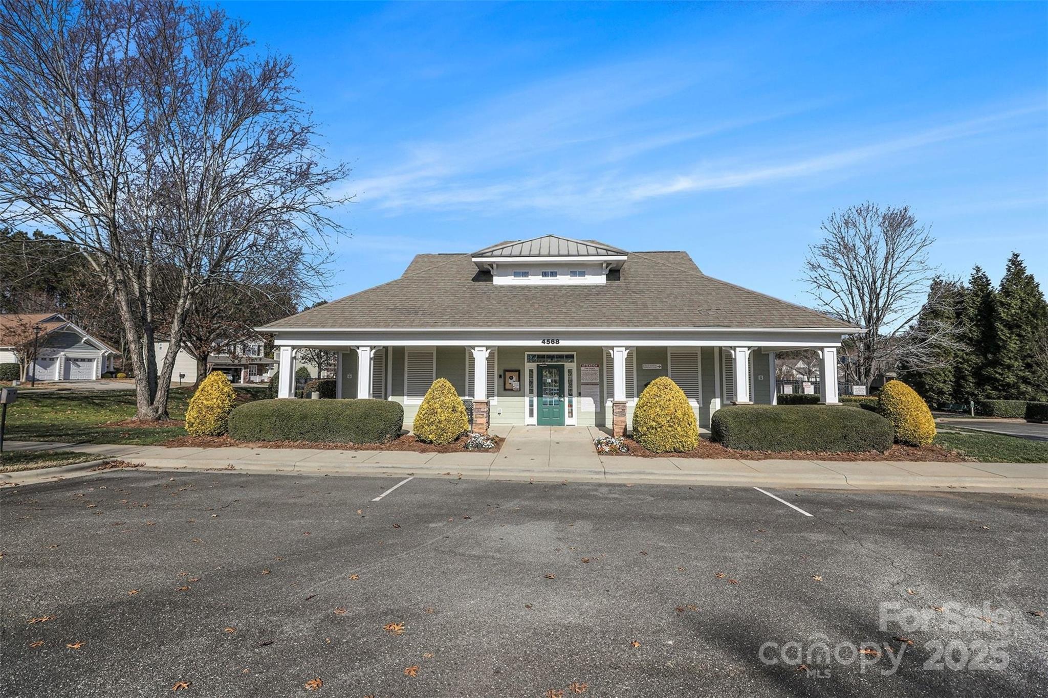 Ridge Pointe - Residential