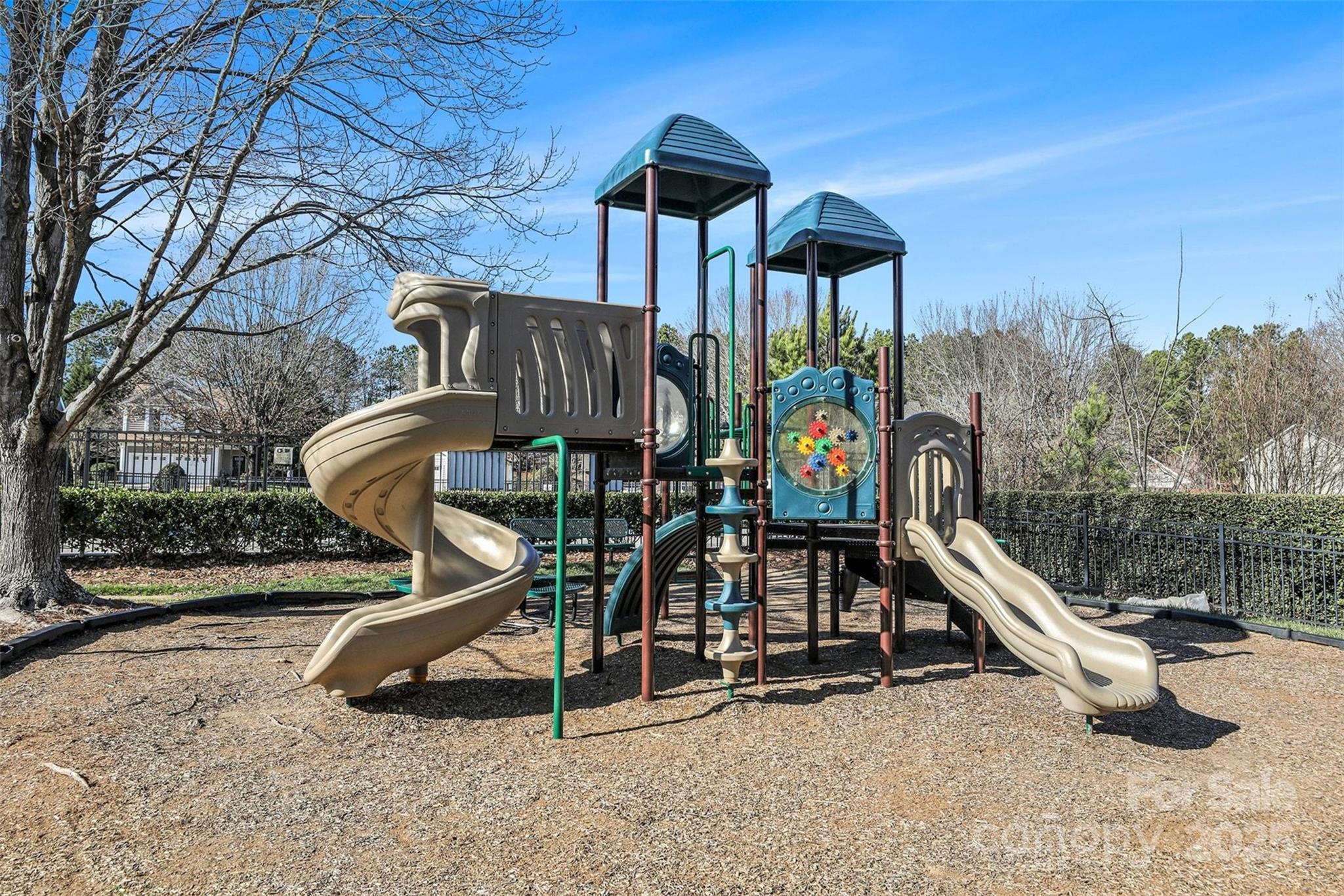 Ridge Pointe - Residential