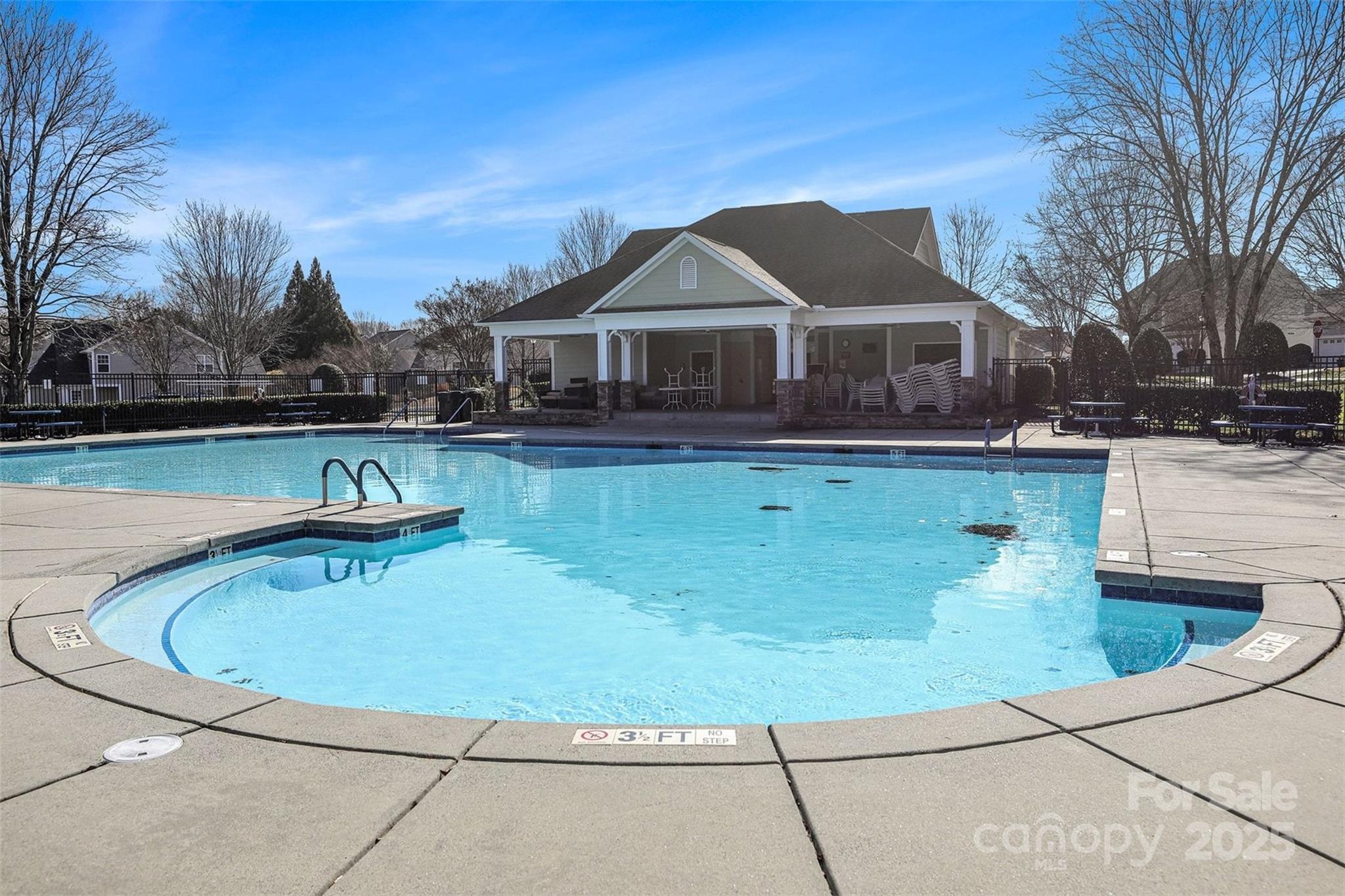 Ridge Pointe - Residential