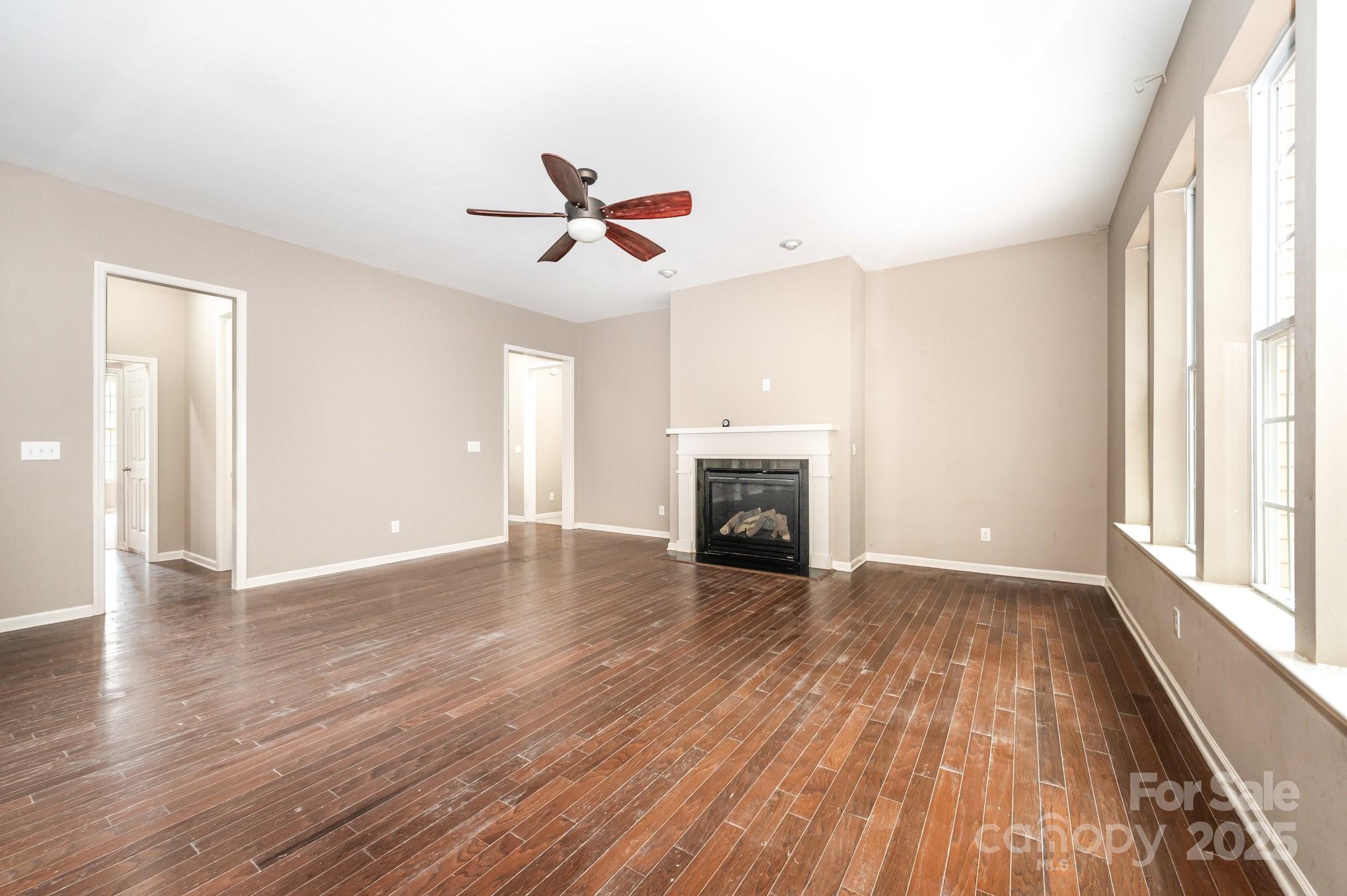 2117 Darian Way