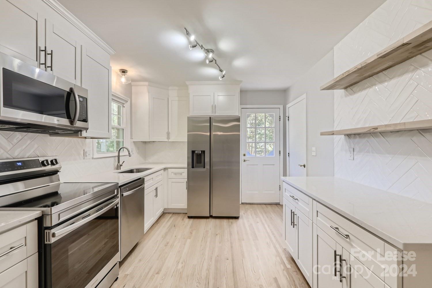 Pine Forest - Residential Lease