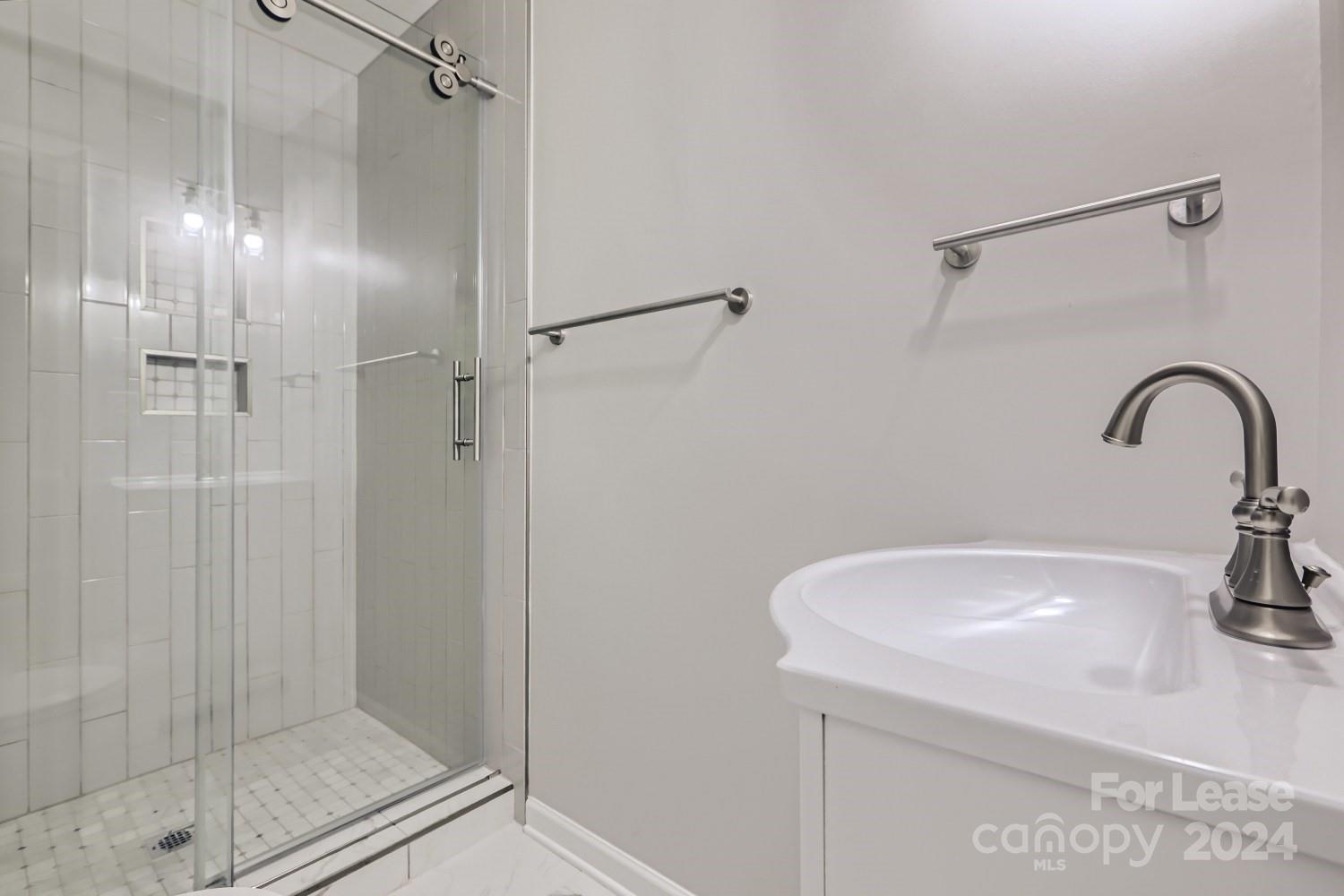 Pine Forest - Residential Lease